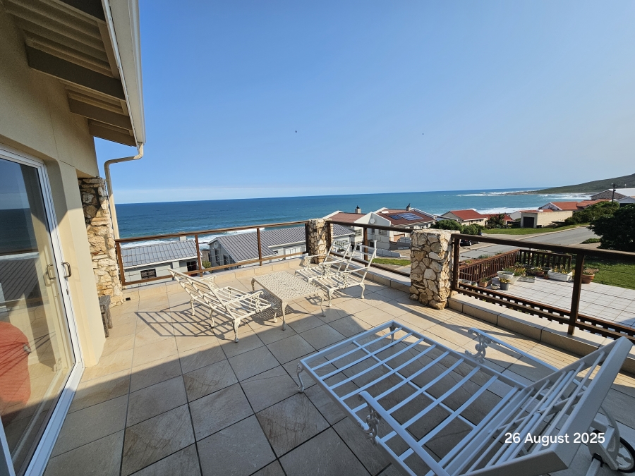 6 Bedroom Property for Sale in Jongensfontein Western Cape